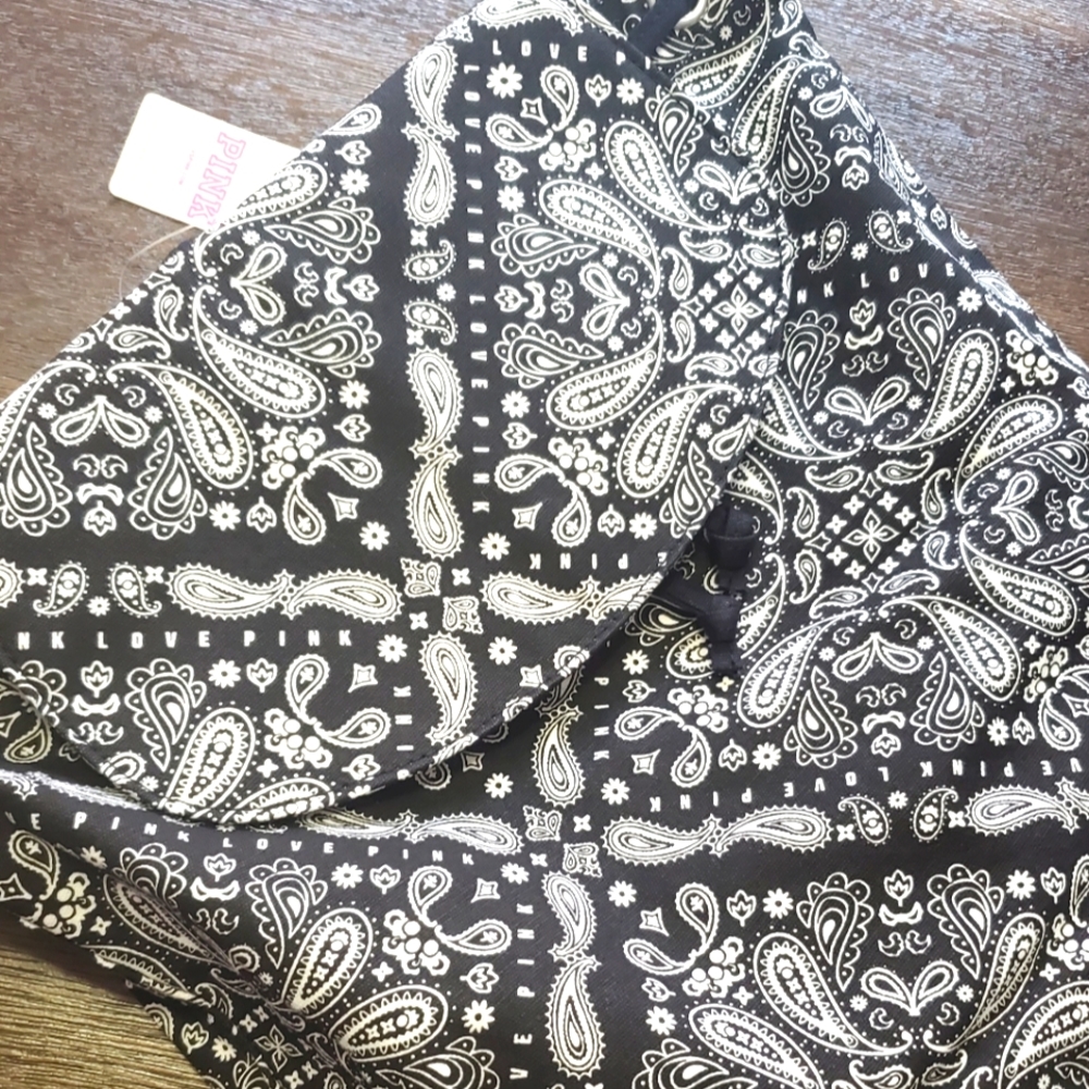 New Victoria's Secret Black & White Bandana Backpack Purse - Picture 5 of 8